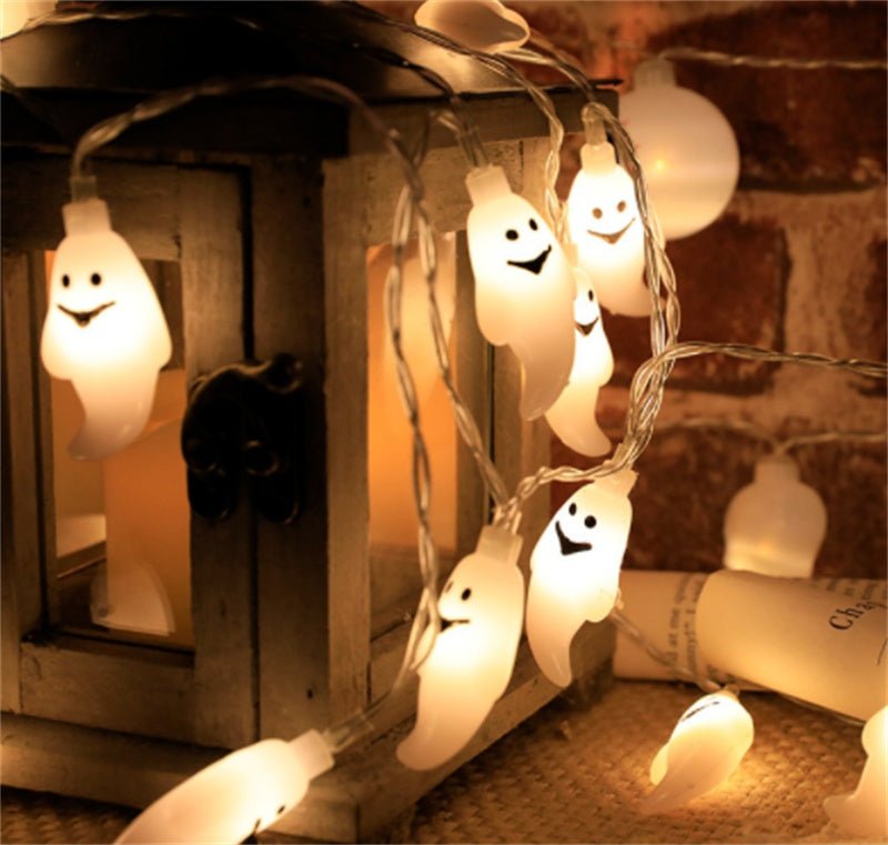 Halloween string lights with pumpkin LED decorations